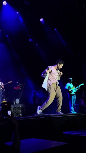 Young The Giant & Darren Criss Perform Cough Syrup Live