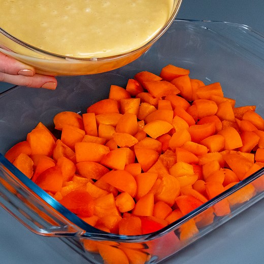 2.7K views · 43 reactions | I’ve made a cake with apricots using a super simple recipe. Everyone loves it! Ingredients: eggs - 4 pieces sugar - 150 g (5.3 oz) vanilla essence - 5 ml (1 tsp) milk - 200 ml (6.76 fl oz) melted butter - 100 ml (3.4 fl oz) baking powder - 10 g (0.35 oz) flour - 350 g (12.35 oz) apricots - 350 g (12.35 oz) powdered sugar - 10 g (0.35 oz) Tray size 22 x 26 cm (8.66 x 10.24 in) IN THE OVEN 180 °C (356 °F)/35 minutes | Cookrate | Facebook