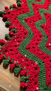 Give your holiday tree the star treatment! 🎄 The iconic 6-Day Star Crochet Holiday Tree Skirt Bundle will transform your Christmas tree. • Quick & Easy • Fast & Fun • Classic Crochet Holiday Decor Special Bundle Pricing! | Betty McKnit