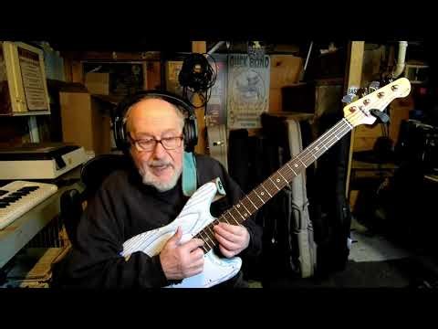 Woodcraft 30" scale P bass ; tip to tail review