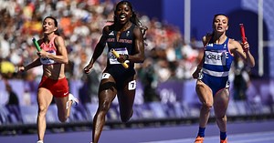 Un superbe virage de Parisot et le sprint final de Galet : les Françaises en finale du 4x100