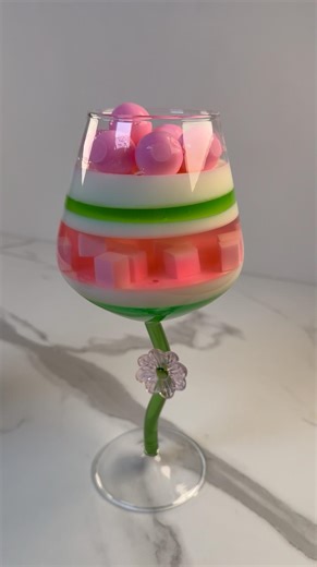 let’s make raspberry & kiwi jelly in a glass 🩷💚🩷 #asmr #sweet #jelly #dessert #satisfying