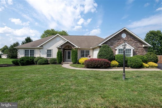 37 Carriage Rd, Palmyra, PA 17078 - MLS PALN2016228 - Coldwell Banker