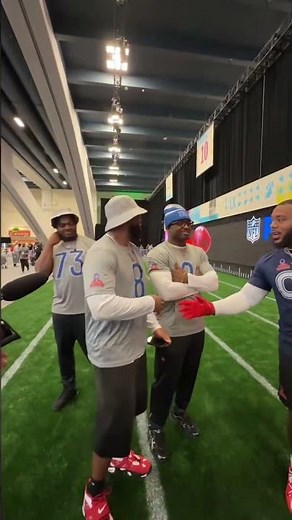 Some friendly OL vs DL smack talk 😂