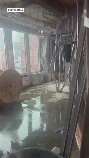 'Buckling' beams prompt collapse fear at Manhattan high-rise