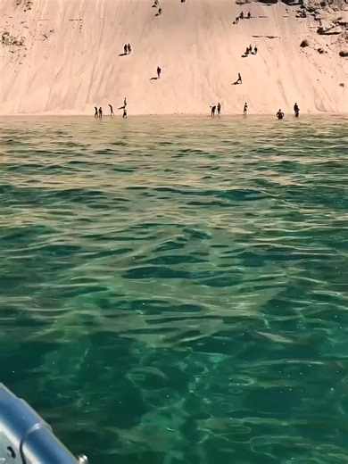 Dune raide au Michigan: remonter coûte 3000$