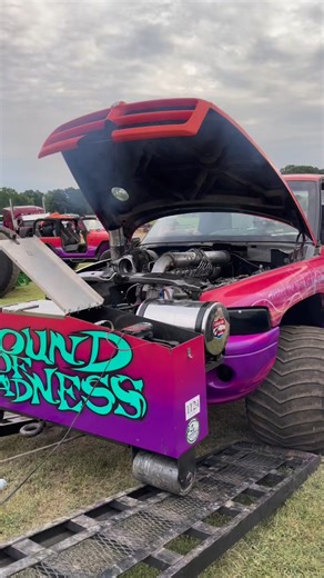 10K views · 134 reactions | Warming up the “Sound of Madness” Pro Stock Diesel Pulling Truck!! #truckpulling #diesel #horsepower #turbo #blacksmoke #truckpull #dieselpower #turbocharged #sledpull #turbocharger #dieselpower #motorsport | Thurston Pulling Photos | Facebook