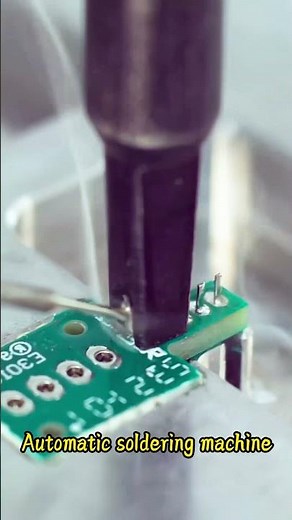 Automatic soldering machine