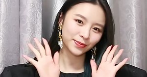 Former CLC Member Elkie Opens Her Own YouTube Channel