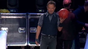 Cover Alert | Bruce Springsteen Covers Van Halen's Jump