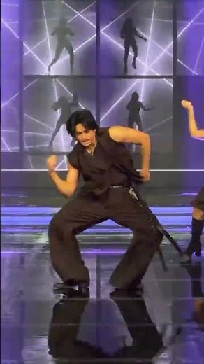 All-Out Sundays: Rayver Cruz at Miguel Tanfelix nagpakitang-gilas sa dance floor! (Online Exclusive)