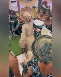 My sweet bride is here, the 🎤 frustrated me today but guess what? We meuveeeeee no dull moment with Tush seh. O ya watch and enjoy. | Tushalaga traditional wedding compere