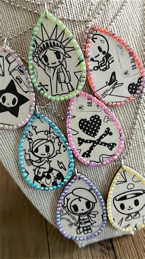 Easy Jewelry making! Decoupage necklaces with Mod Podge! #crafts #jewelrymaking #tutorial