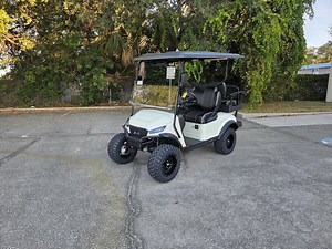 2025 MadJax® X-Series 4 Passenger Lifted | Golf Carts Unlimited