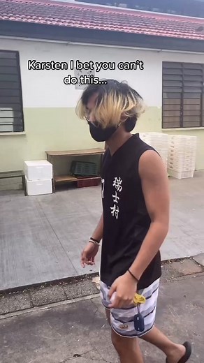 Interlocking Hands and Looking Back Challenge