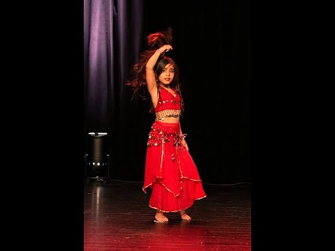 Cours de danse orientale enfants Bordeaux Mérignac avec Änna de Bordeaux