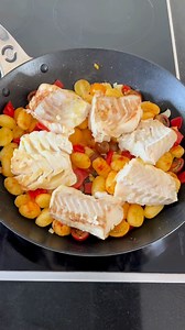 1.1K views · 3 comments | One pan, 30 minutes, total flavor! 奈 This...