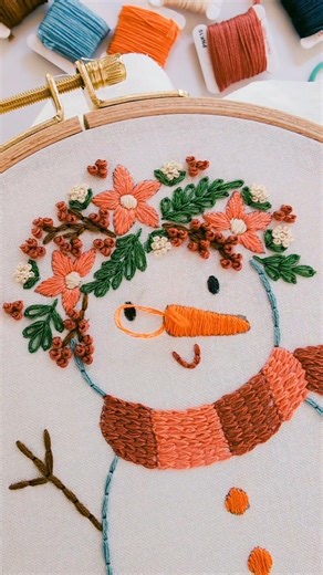 If you love snowmen and stitching, then our new beginner kit ‘The Snowman’ is calling your name! ☃️🌸✨ This cute lil snowman is perfect for celebrating Christmas and learning your beginner stitches. Practise back stitch, chain stitch, satin stitch, lazy daisy, French knots and more. What is your fav part of this snowman? Ours has to be the cute carrot nose! 👇 Grab your Snowman kit at: cleverpoppy.com 🪡 #embroidery #modernembroidery #DIY #Christmas | Clever Poppy