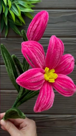 How to make Easy Flowers from Chenille Wire