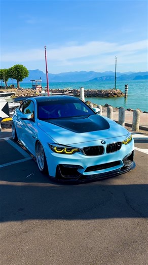 Luca Strutz on Instagram: "These vibe is priceless 🇮🇹 #m4 #cars #m4competition #italy"