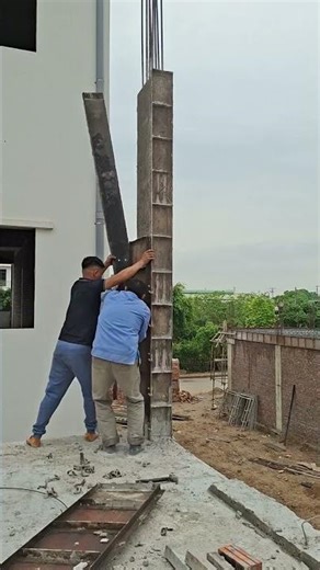 Tháo dỡ cốp pha cột