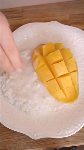 Dessert from Thailand - Mango Sticky Rice #foodblog #recipes
