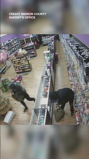 3 Steal Thousands of Dollars in Merchandise from Florida Smoke Shop