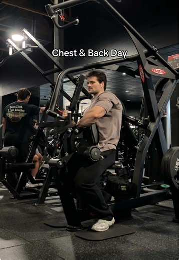 Step back and slow down | fit from @AYBL code CKISSEL | follow workouts on @4WRD FITNESS app