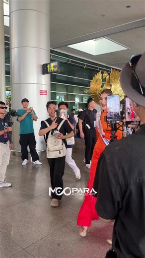 Thailand Fashion Inspiration: Miss Cosmo Outfit