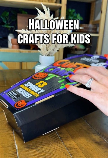 🎃 POV: You want to do all the fun Halloween activities… but you don’t want to be the one planning them all. 😂 This Halloween advent calendar for kids comes with 13 adorable Halloween kids crafts that are ready to make! 👻 Perfect for a Halloween countdown, homeschool days, classroom parties, quiet time, or just keeping little hands busy all October. The crafts are simple, independent-friendly, and the quality is seriously impressive! 🧡 #HalloweenAdvent #HalloweenAdventCalendar #HalloweenCraft
