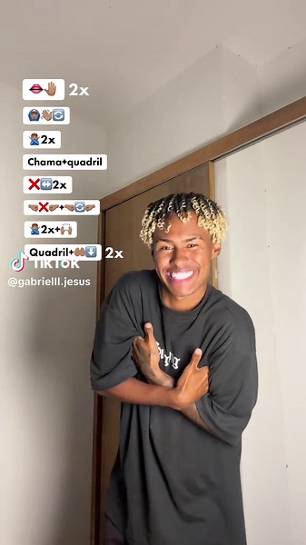 Tutorial de Dança: Aprenda Passos de TikTok