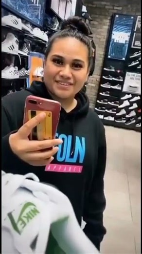 He Almost Got Caught Lying to His Girlfriend at the Shoe Store 😳 #2026 #2027 #viralreels