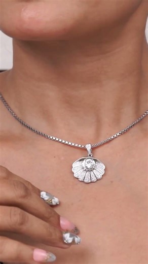 Seashell Pendant for her (dfinejewelrystore.com) #beachjewelry #blingjewelry #usajewelry #gifts