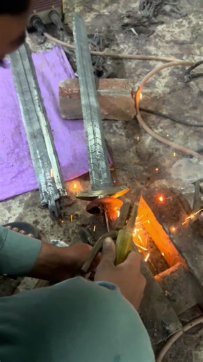 Making of Viking sword welding process #swordmaking #vikings
