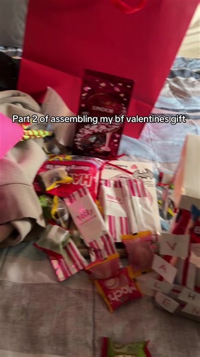 I know it doesn’t look the best I tried though @pearson etter scroll past this video Inspiration from @Secretly an alien #valentine #valentinesdaygift #fyp #foryoupage #giftideasforhim