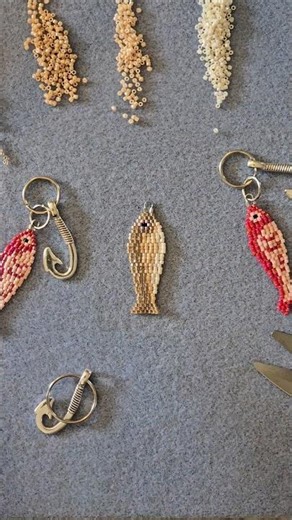 Sped up version 🎣 making beaded fish charms #beadwork