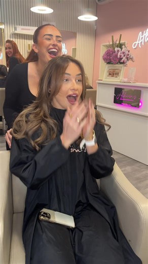 Choosing Between Blonde and Brunette: The Transition Process