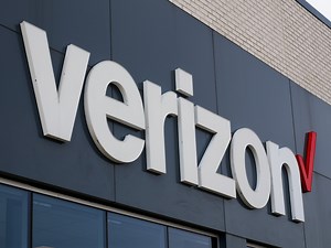 Verizon layoffs: Largest telecom company in America may cut thousands of jobs as new CEO Dan Schulman takes over; here's what he said