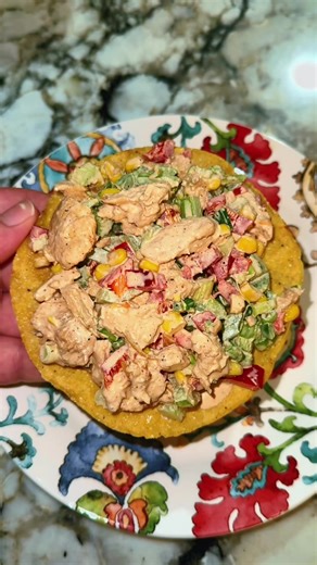 MEXICAN CHICKEN SALAD There are so many variations to this salad but we wanted to share ours! So easy and delicious. Best prepared ahead of time for the best flavor. Here we the ingredients we used: • Seasoned/grilled chicken breasts • Red bell peppers • Celery • Corn • Green onions • Jalapeños (optional, add if you like spice) • Serrano pepper (optional) - Dressing - • Mayonnaise • Salt • Pepper • Paprika • Garlic powder • Onion powder • Dash of lemon 🍋 Make sure the chicken is cooled. Once al