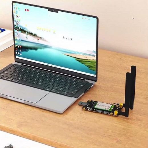 PCI Express Gen 3.0 8 Gbps NGFF M.2 to USB 3.0 Adapter with Dual NANO SIM card Slot