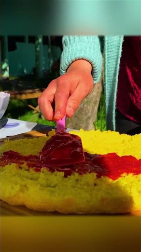 Irresistible Dessert Creations: Baking and Assembly Magic