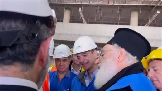 protothema.gr on Instagram: "❗️Το εργοτάξιο του νέου διεθνούς αερολιμένα Ηρακλείου στο Καστέλλι επισκέφθηκε το πρωί της Παρασκευής ο πρωθυπουργός, Κυριάκος Μητσοτάκης. ▪️Μαζί του είναι ο υπουργός Μεταφορών και Υποδομών, Χρίστος Δήμας, ο νέος Διοικητής της ΥΠΑ, Γιώργος Βαγενάς, και ο πρόεδρος του Ομίλου ΓΕΚ ΤΕΡΝΑ Γιώργος Περιστέρης. #protothema #news"