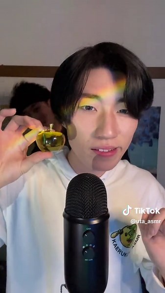 騒がしいASMRでリラックスしよう✨