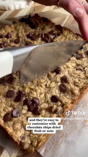 Easy Banana Peanut Butter Oat Bars Recipe