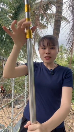 Sào rút đa năng kèm liềm cắt tỉa cho bà con nông dân Mua ở đây : https://vt.tiktok.com/ZSyJqSavJ/ | Lâm Khải Ngọc