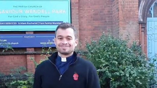 'Hot Priest' London vicar's 60-second sermons an Instagram hit