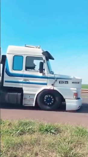 Scania 113 com escape direto.#shorts #scania #ronco