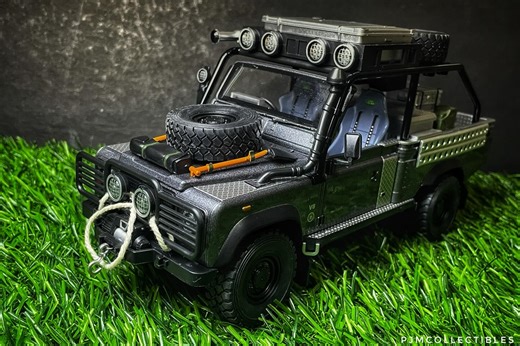 PJMCollectibles © | packed and ready to go ➖➖➖➖➖➖➖➖➖➖ 🚗 : Land Rover Defender 110 HCPU 🛠️ : Jinlifang 📐 : 1/20 ✅ 📺 : youtube.com/pjmcollectibles... | Instagram