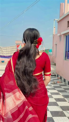 Stunning Sari Styles from Afroza's Shop