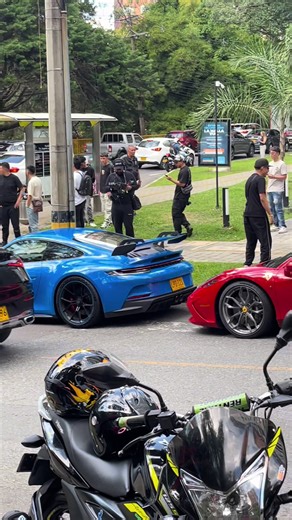 Comparing Electric vs Gas Vehicles: Cybertruck vs Porsche